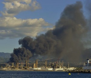 Incendio raffineria