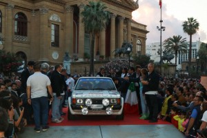 Un momento della partenza delle storiche