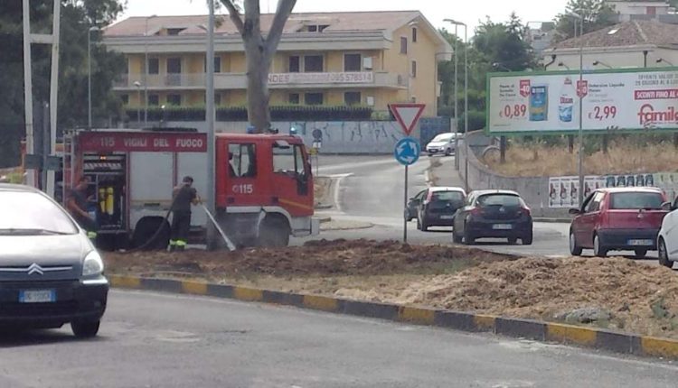 incendio spento vigili fuoco circonvallazione (1)