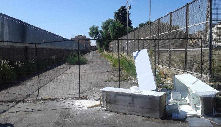 commissione patrimonio via toledochiusa traffico causa discariche (5)