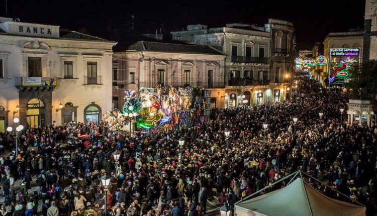 CarnevaleAcireale per M’illumino_di_meno 2018 (13)_ph Rossana Rizza