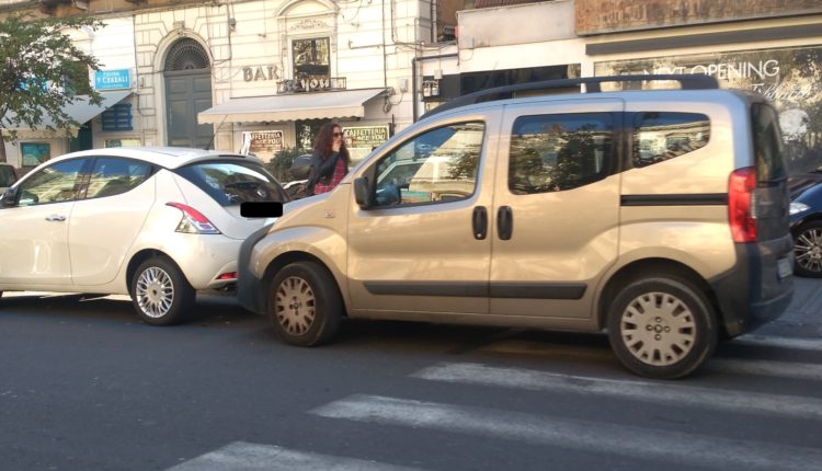 parcheggio selvaggio catania-(3)