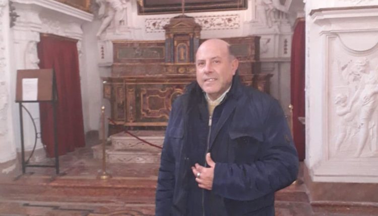 Il direttore artistico Maurizio Lucchese