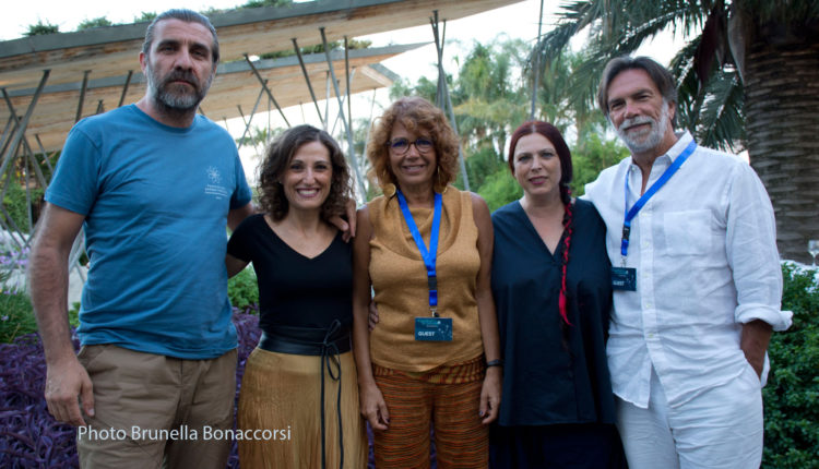 Da sinistra Giovanni Calcagno, Ornella Sgroi, Roberta Manfredi, Alessandra Pescetta, Alberto Simone (foto Brunella Bonaccorsi)