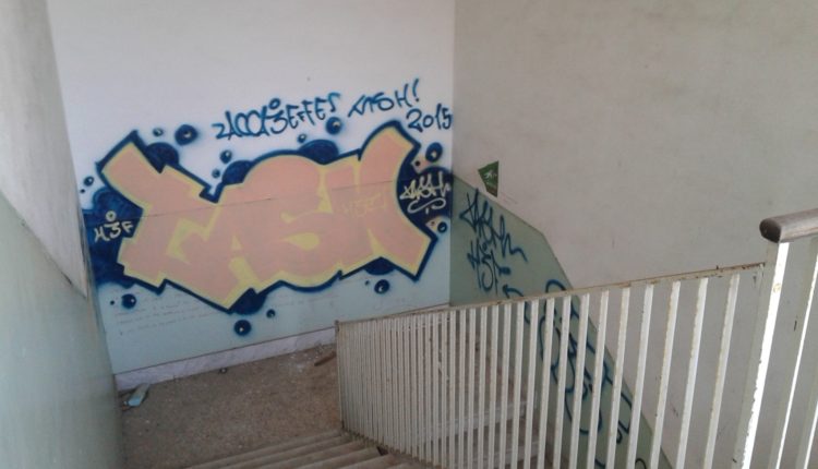 strutture IV municipalità catania imbrattate o danneggiate dai vandali (3)