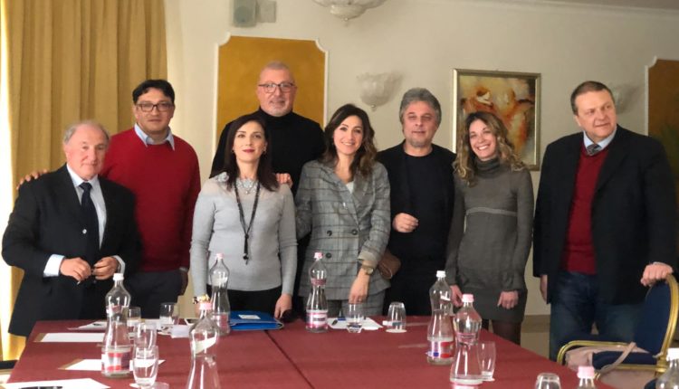 Rosario Ingrassia, Salvino Bombara, Ciccio Midolo, Daniela Di Ciuccio, Graziella Manno, Davide Romeo, Laura Amata e Beppe Cannizzaro
