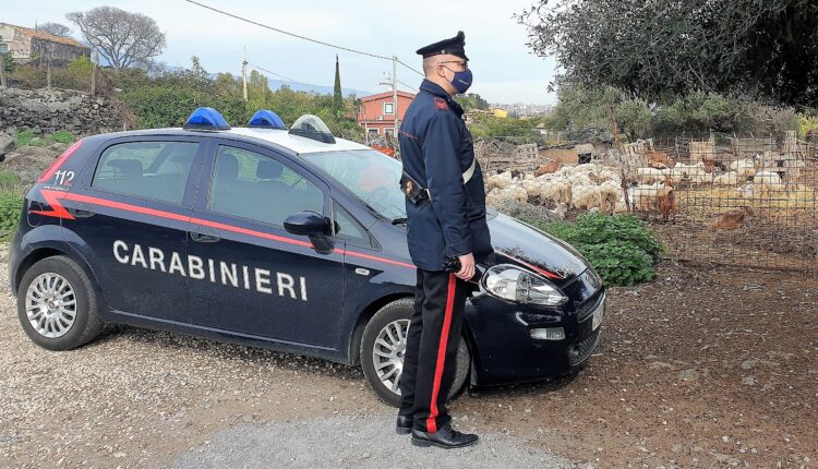 Sequestro caseificio Acireale