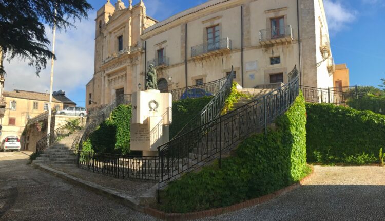 COMITINI_Chiesa di San Giacomo e palazzo Bellacera