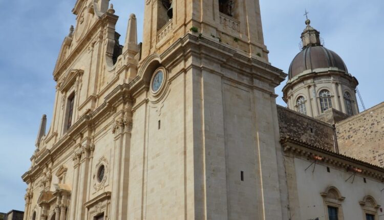 MILITELLO VAL DI CATANIA_Chiesa Madre di san Nicolò e del Santissimo Salvatore