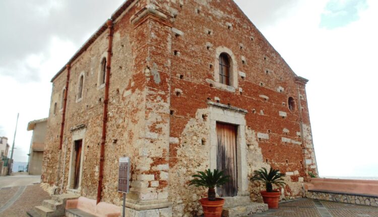 ROCCAVALDINA_Chiesa della Catena