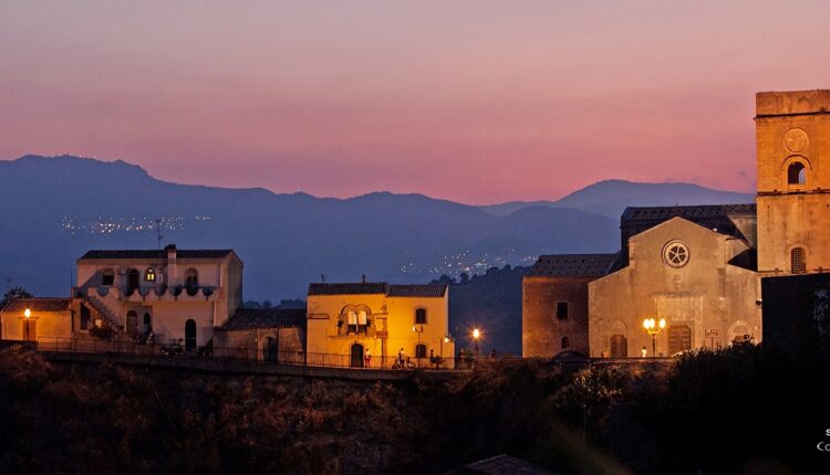 SAVOCA_Veduta Etna-Chiesa Madre