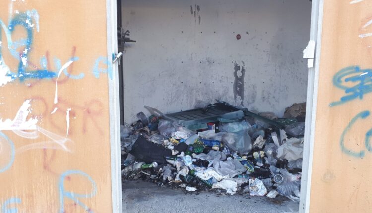 comitato romolo murri- casotto abbandonato e vandalizzato via tasso (3)