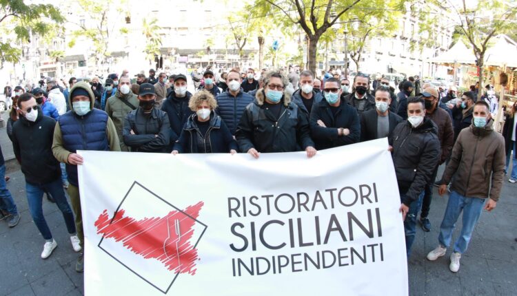 manifestazione piazza stesicoro ristoratori siciliani indipendenti (5)