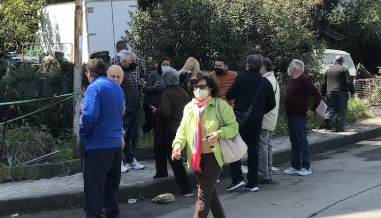 Protesta residenti via Romagna