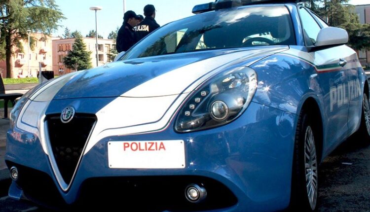 auto polizia Caltanissetta__1