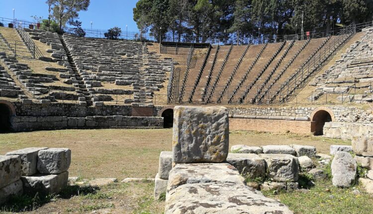 TINDARI TEATRO GRECO