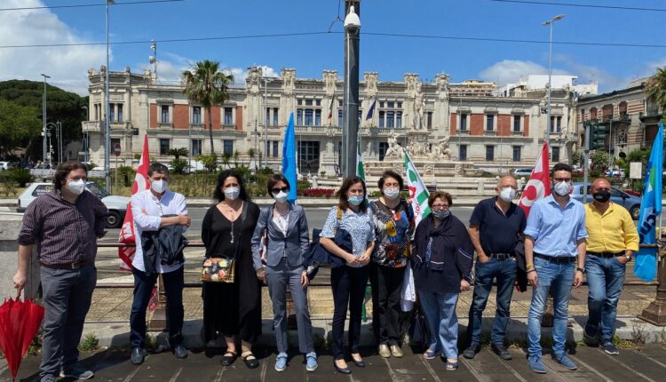 protesta scuola Messina