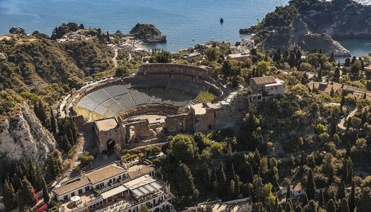 Teatro Antico Taormina dall’alto