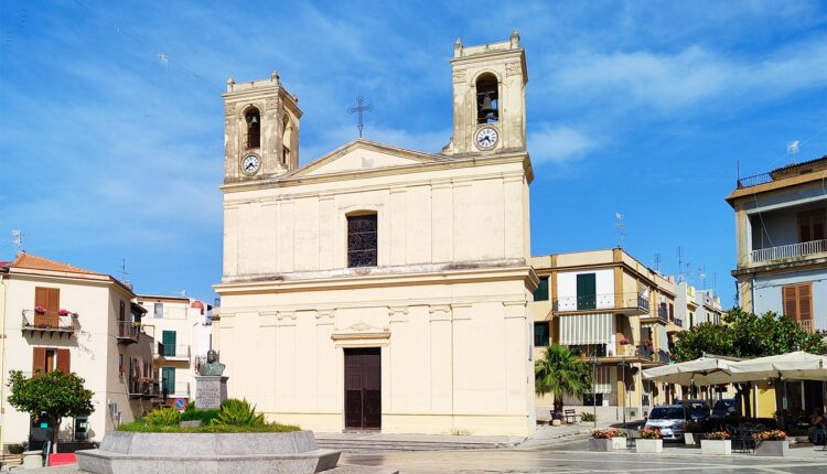 CHIESA-CAMPOFELICE