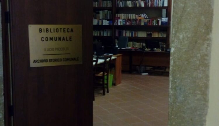 biblioteca comunale ficarra 2