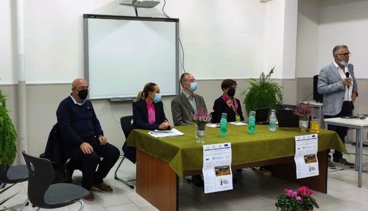 alcuni momenti della conferenza istituto redi (2)