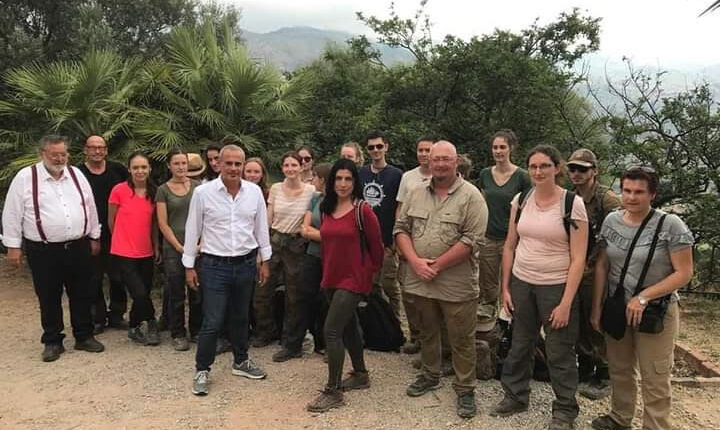 Halaesa Arconidea_con il direttore del parco Targia, l’assessore Samonà, la prof. Costanzi, il team di Amiens