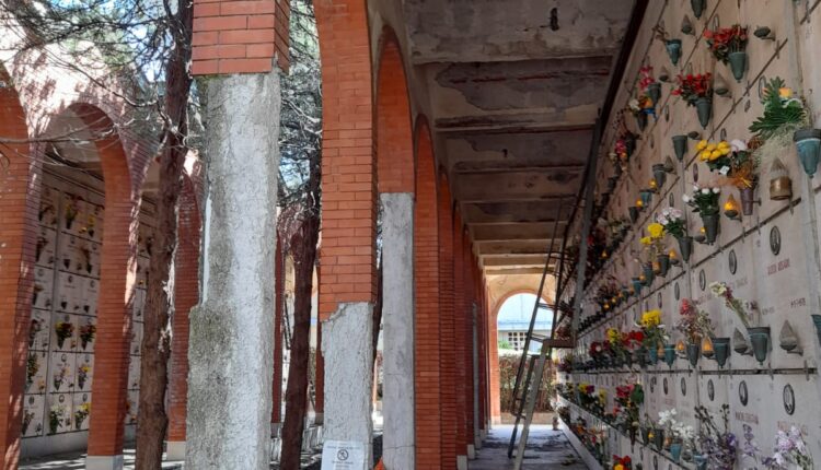 Cimitero Acireale4