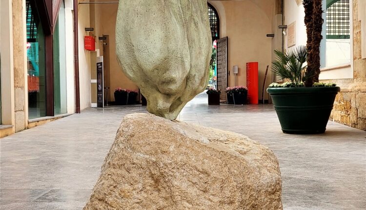 Seme d’Arancia su terra di Sicilia di Emilio Isgrò a Palazzo Branciforte © Ph. Antonio Gerbino (3)