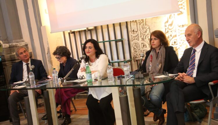 presentazione a catania manifesto diritti doveri culturali- ersilia saverino (2)