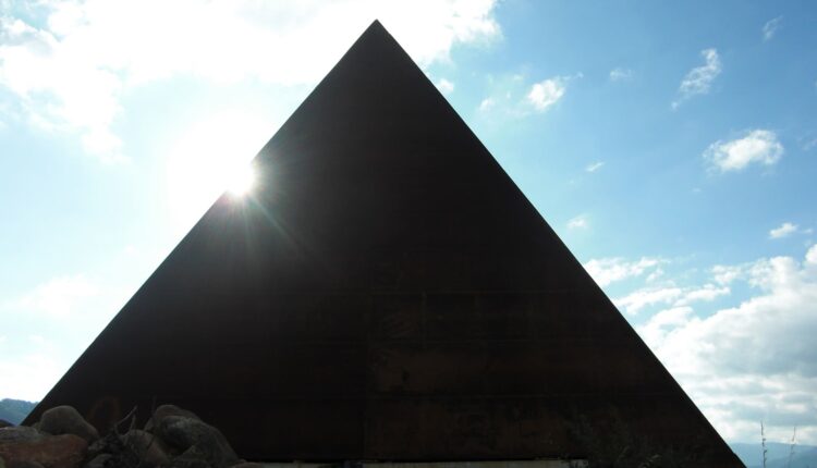 piramide Tusa