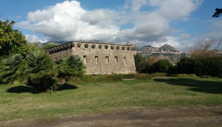 PNT, NAX, Area Archeologica, Torre del Cinquecento