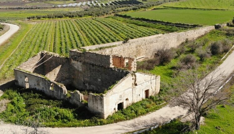 Sciacca Valle del fiume Carboj antico mulino