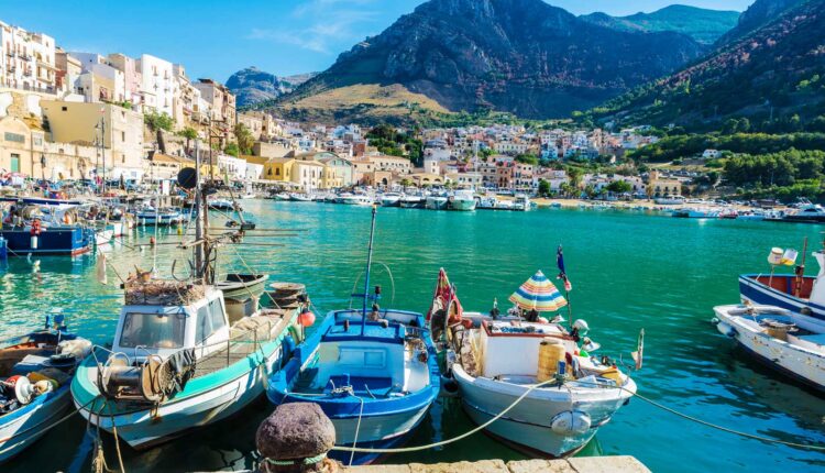 Castellammare del Golfo vista ormeggi