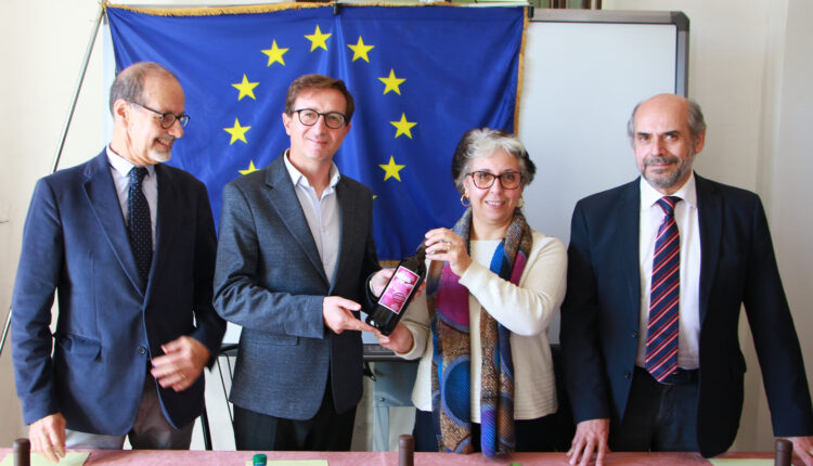 Consegna vino annata 2021 dell’istituto di istruzione superiore “E.Fermi-F.Eredia”di Catania all’Ente Parco dell’Etna (4)