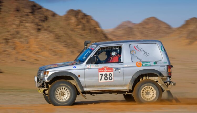 La Mitsubishi Pajero V 20 di Antonio Ricciari alla Dakar 2023