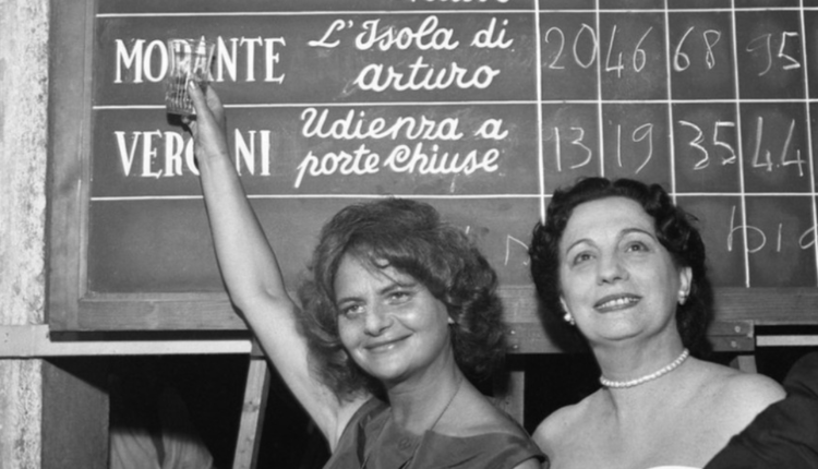 Elsa Morante vince il Premio Strega_1957