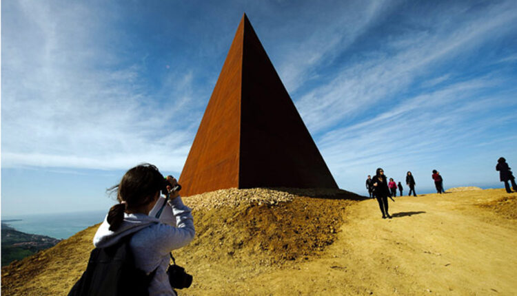 Piramide 38° Parallelo – Mauro Staccioli (5) 2