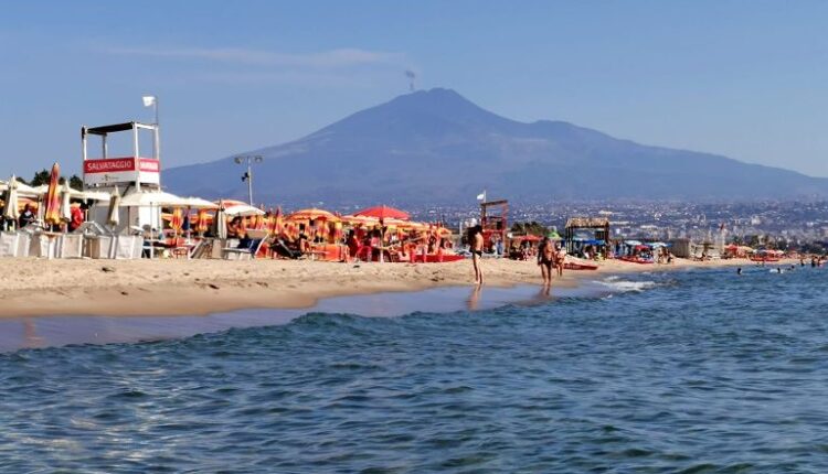 La plaja Catania