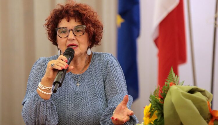 Presentato “Sale e Sudore” alla Sala delle Arti Emilio Greco di Gravina di Catania (1)